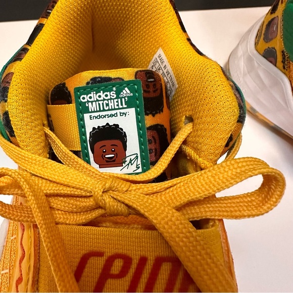 Adidas x Lego D.O.N. Issue 3 LEGO Sneakers GZ5512 Boy / girl Size 6 Women Sz 7.5 - Picture 2 of 15